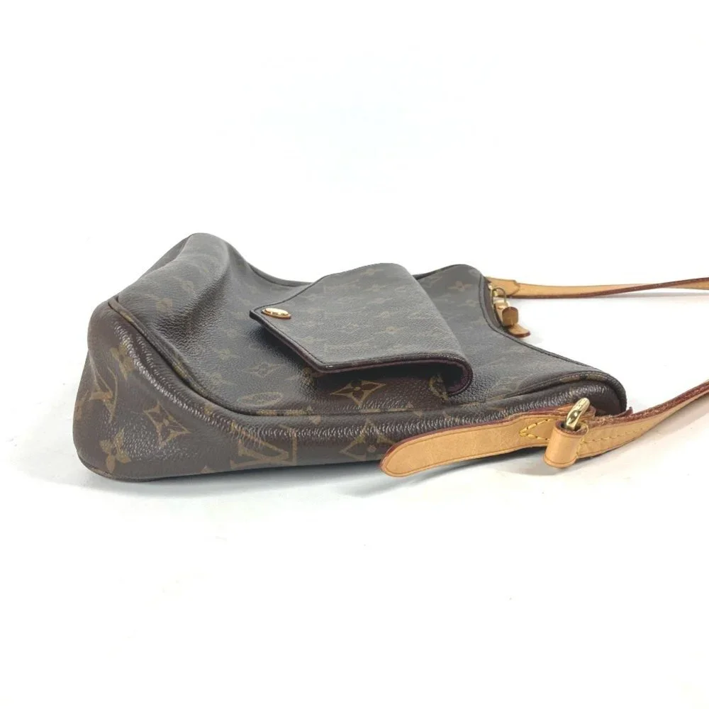 LOUIS VUITTON Brown Monogram Canvas Pochette Shoulder Bag